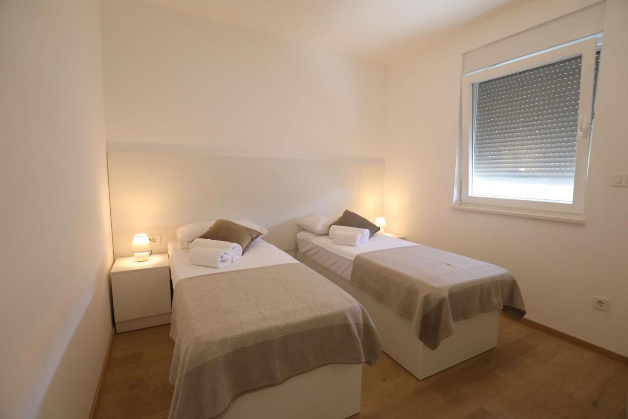 Smil'E Apartments Vodice Dış mekan fotoğraf